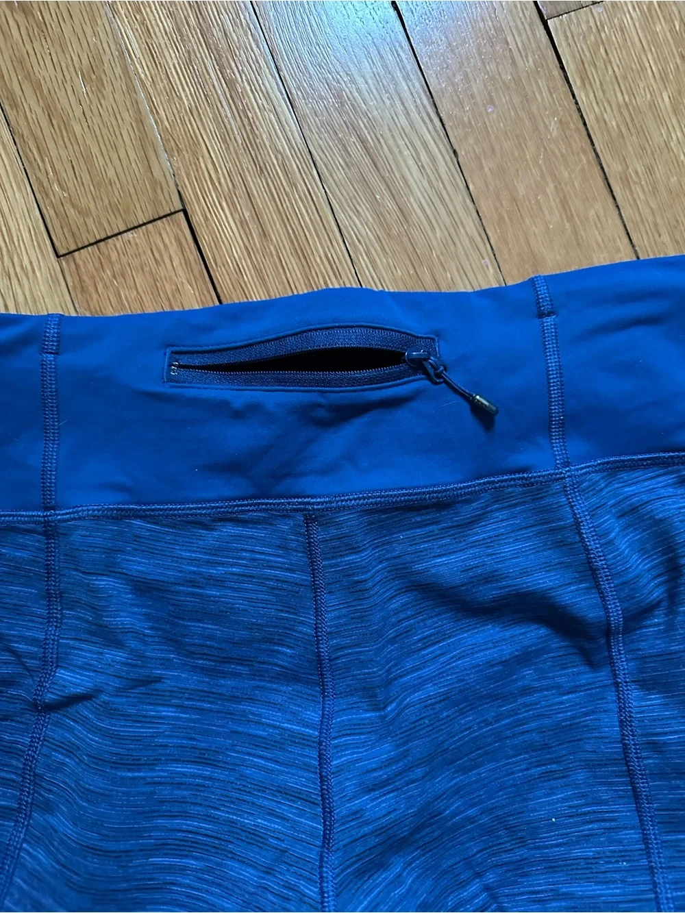 Lululemon size 10 Blue Capri Leggings with Ruched Cuff